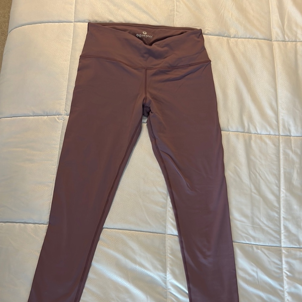 Women’s 90 degree yoga pants
